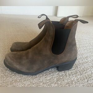 Blundstone Brown Heeled Ankle Boots (Size 9 US/39 EU - runs small)